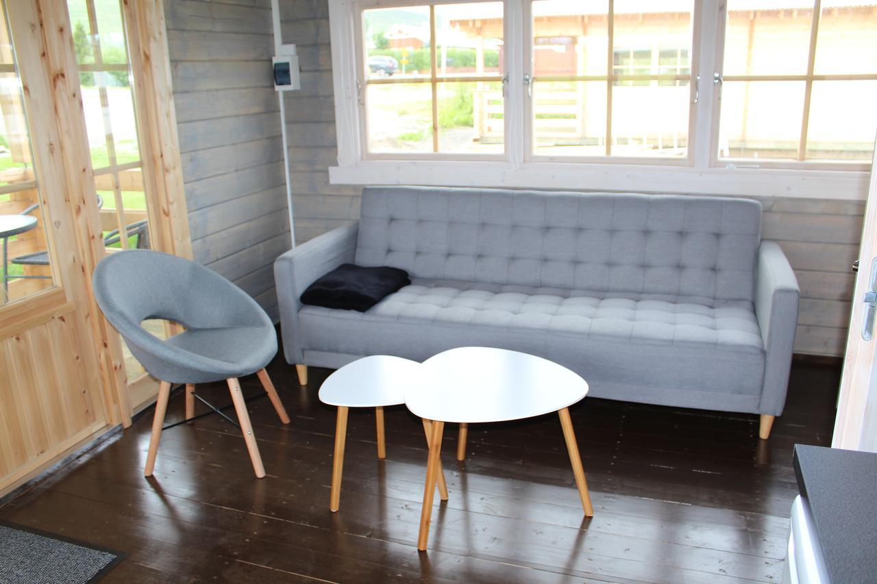 Lónsá Guesthouse Akureyri Extérieur photo