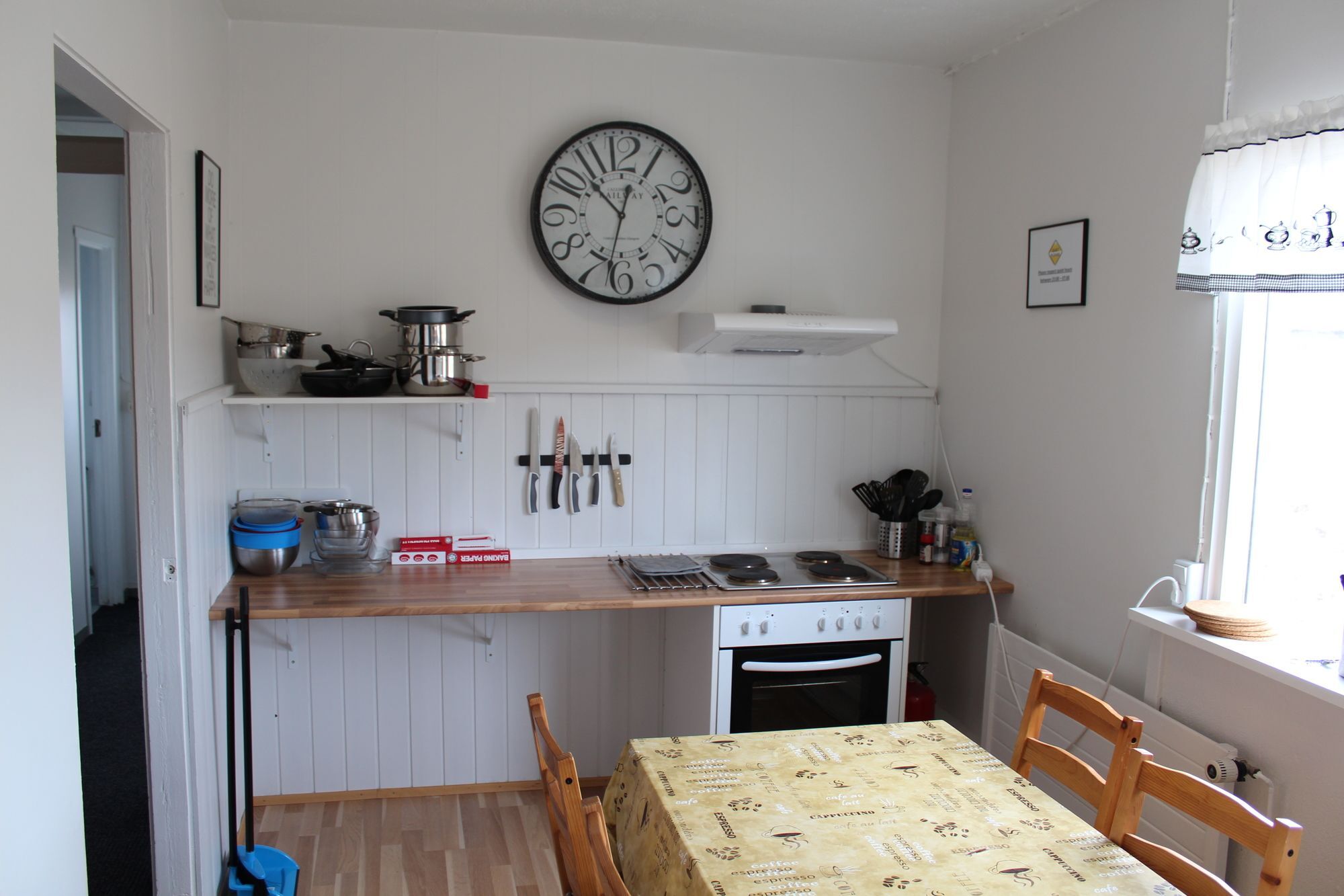 Lónsá Guesthouse Akureyri Extérieur photo
