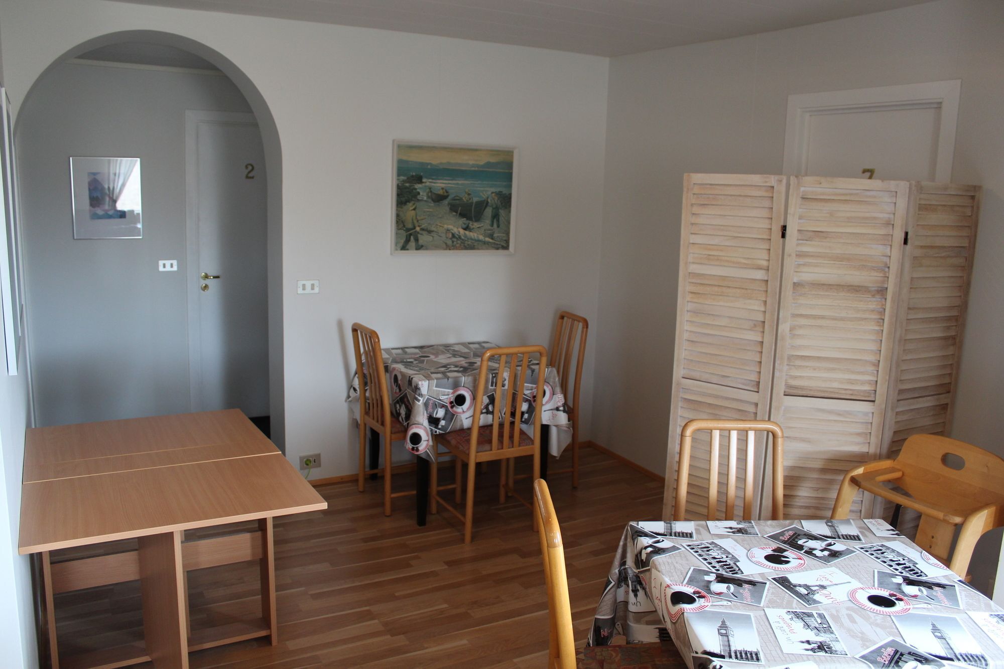 Lónsá Guesthouse Akureyri Extérieur photo